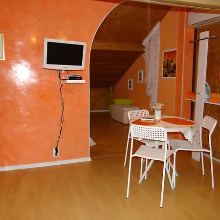 Lejlighed Orange Flower *